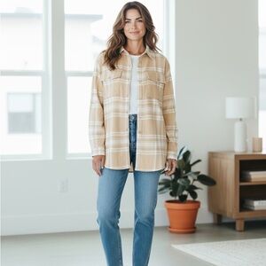 GAP Women’s Tan And White Plaid Flannel Shirt - Size L - NWT